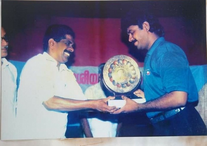 Receives CASH AWARD and SHIELD from Sri MULLAPPALLI RAMACHANDRAN.M.P.at Kannur